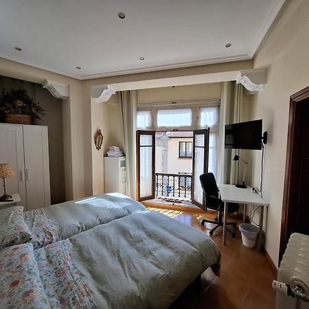 Uria 25 Rooms Oviedo Eksteriør billede