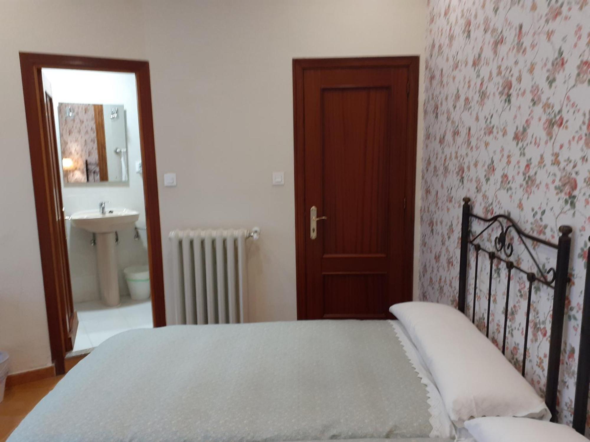 Uria 25 Rooms Oviedo Eksteriør billede