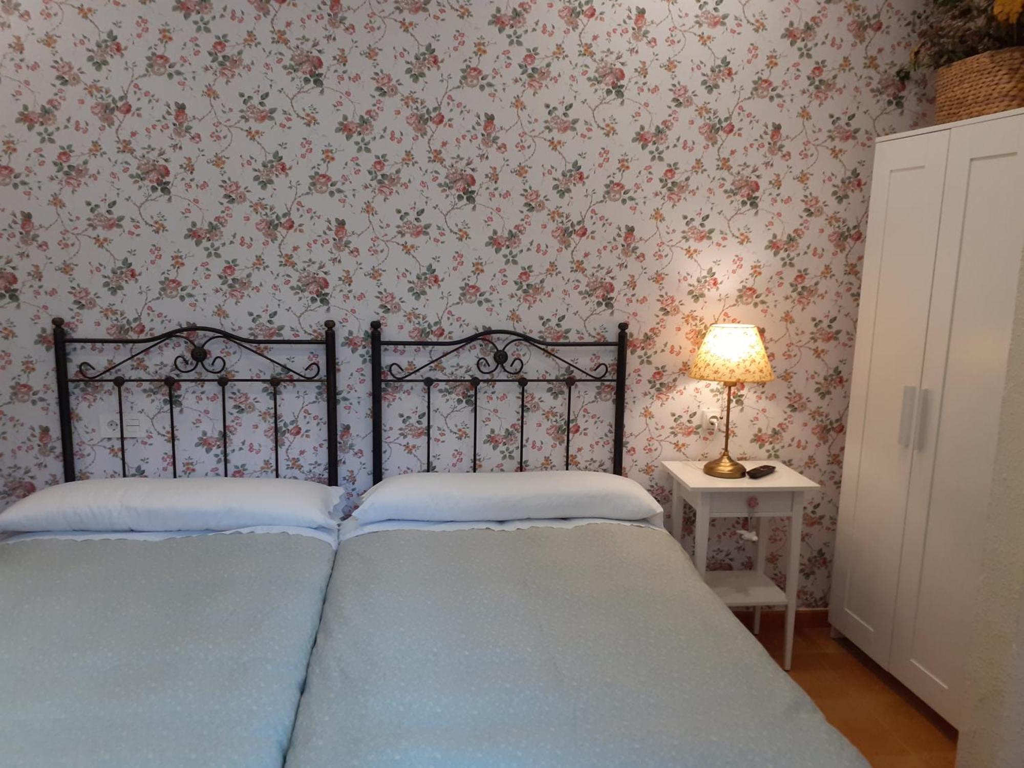 Uria 25 Rooms Oviedo Eksteriør billede