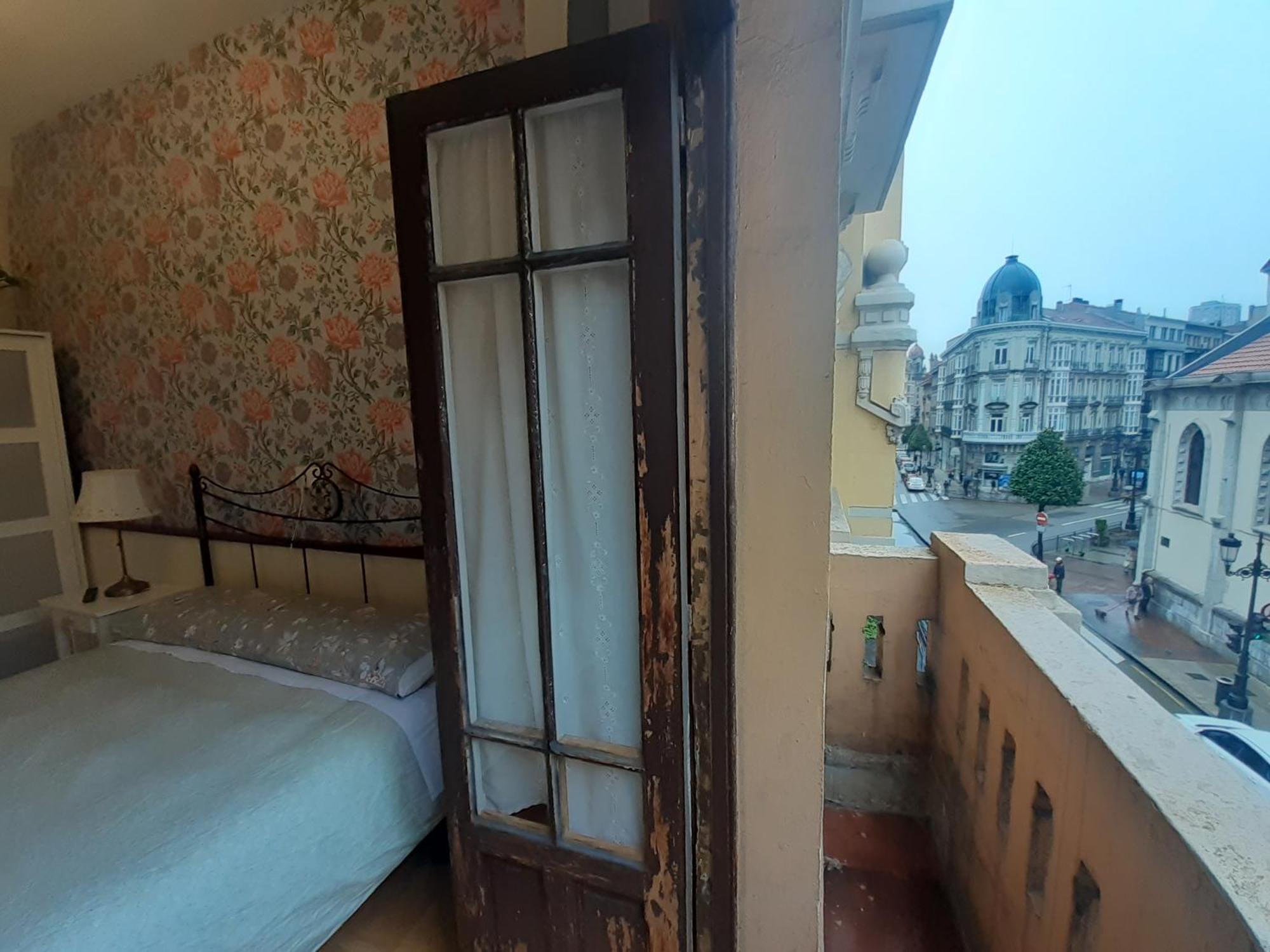 Uria 25 Rooms Oviedo Eksteriør billede
