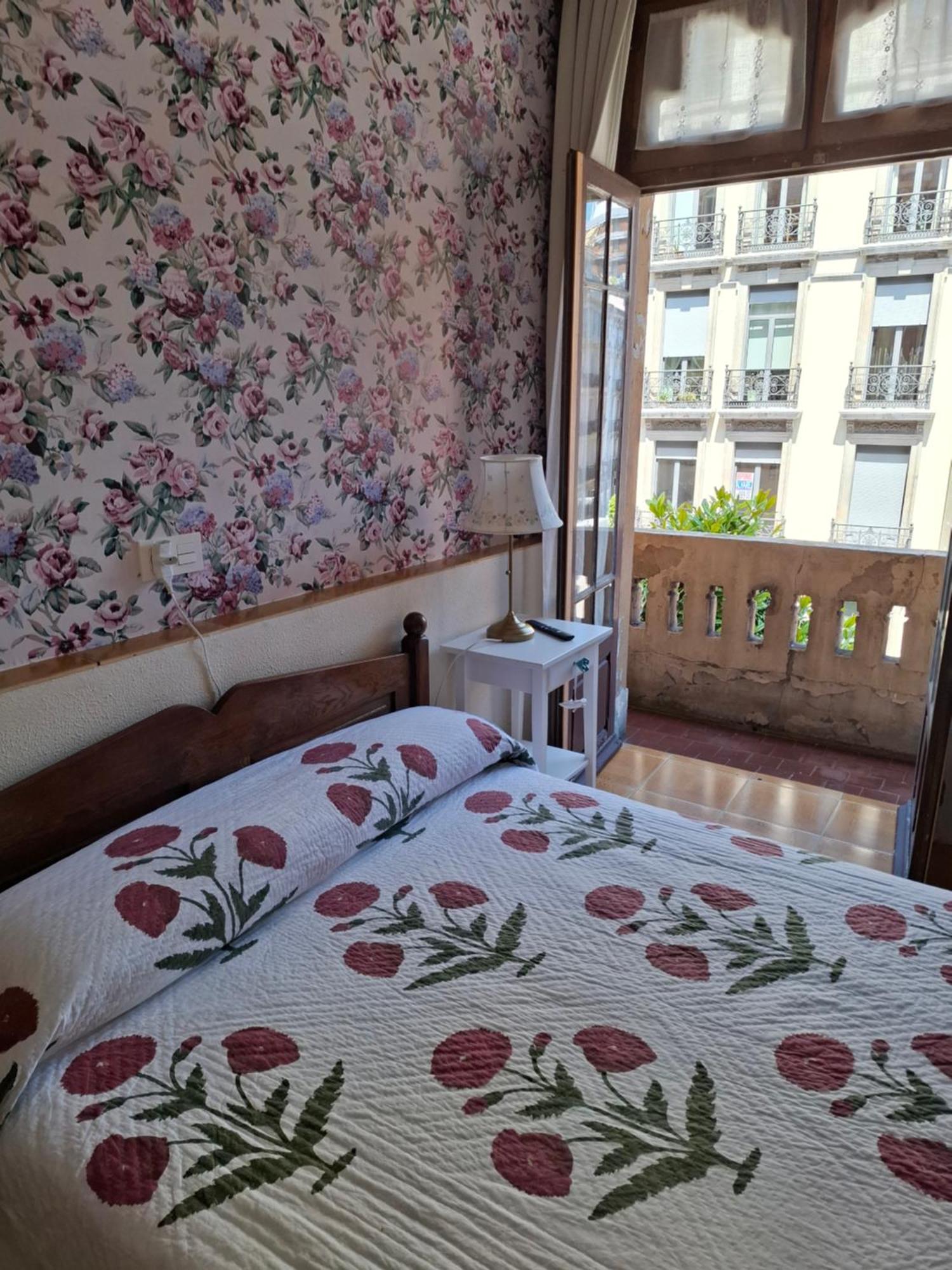 Uria 25 Rooms Oviedo Eksteriør billede